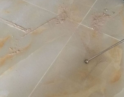 安阳瓷砖空鼓维修公司分享粘合剂选择不当在瓷砖铺贴过程中可能导致以下问题